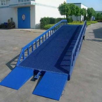 移動式登車橋，裝卸臺