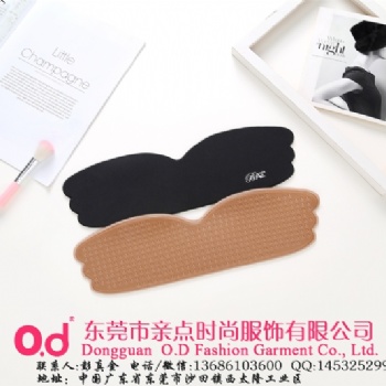 東莞出售現(xiàn)貨一片式聚攏效果好無(wú)痕無(wú)間隙隱形內(nèi)衣