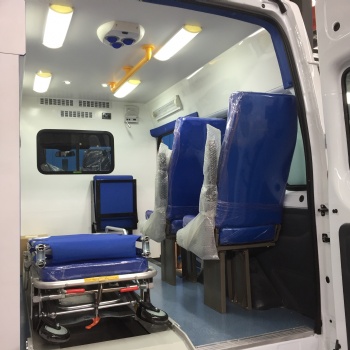 福特新世代v348短軸120監(jiān)護(hù)型救護(hù)車