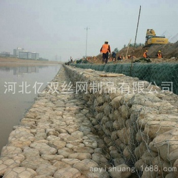 生態(tài)格賓網(wǎng)箱河道石籠網(wǎng) 包塑雷諾護(hù)墊 熱鍍鋅鉛絲籠PVC綠濱墊