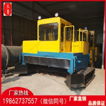 履帶式翻拋機(jī)云南陸良豬場(chǎng)畜禽糞污搭上環(huán)保快車