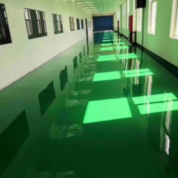 青島連雨天當(dāng)混凝土地面遇水不能施工環(huán)氧地坪漆怎么辦