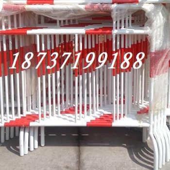 鄭州哪賣鐵馬護(hù)欄鄭州不銹鋼鐵馬廠家鄭州移動(dòng)護(hù)欄價(jià)格