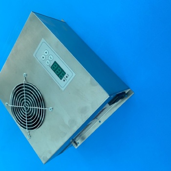 熱賣ICY DH-100W氣體除濕器 半導(dǎo)體恒溫除濕器