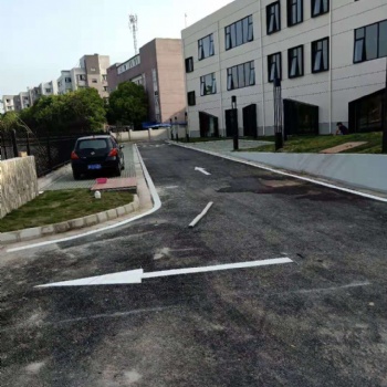 蘇州道路劃線 蘇州車(chē)位劃線 蘇州熱溶劃線