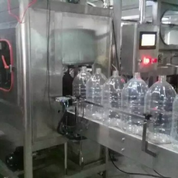 廣東鑫意明灌裝機全國發(fā)貨
