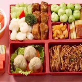 中品美食城飯團(tuán)之家工作餐專為無廚房定制團(tuán)體餐配送服務(wù)
