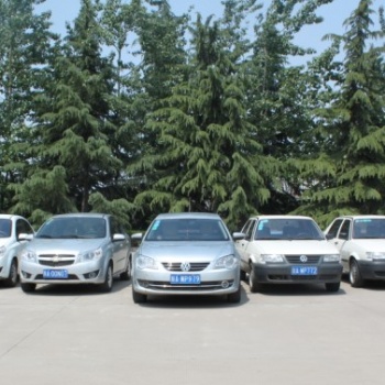 西安有照駕駛員汽車陪練，專業教練一對一練車價格低服務好