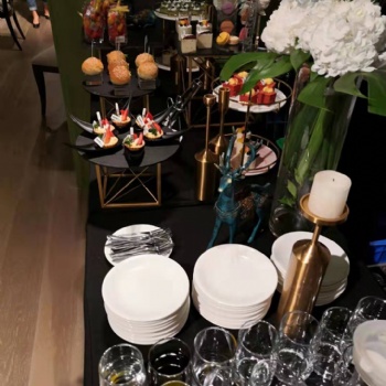 宴會(huì)外賣(mài)、茶歇、冷餐自助餐、企業(yè)年會(huì)、專(zhuān)業(yè)服務(wù)
