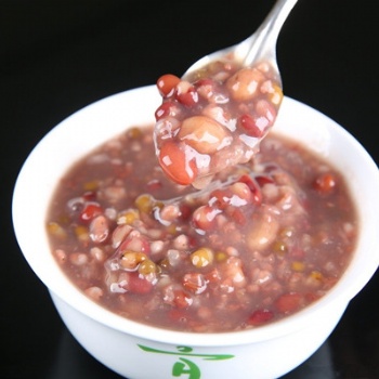 平原孫大媽小吃學(xué)校教你八寶飯的家常做法