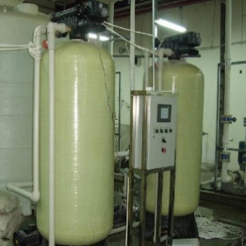 15T/H全自動軟化水設(shè)備 加濕器配套軟水設(shè)備，大型軟化水處理裝置