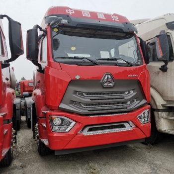 重汽曼技術(shù)國六豪瀚N7G440馬力后雙驅(qū)牽引車價(jià)格