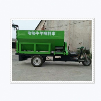 電動(dòng)牛羊撒料車 新疆牛羊喂料車廠家