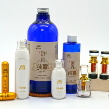 云海粵沉香精油生產(chǎn)廠家化妝品原料供應(yīng)OEM貼牌代工