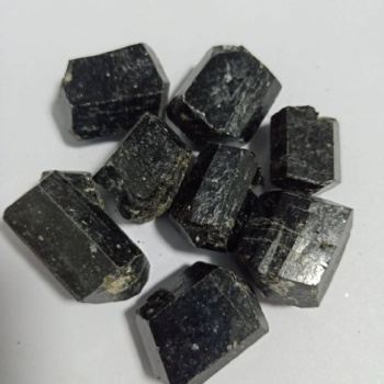 供應(yīng)晶體電氣石顆粒1-3mm 電氣石粉 電氣石球