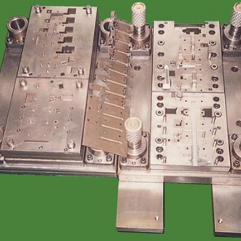 精密機(jī)械加工中對數(shù)控機(jī)床的日常維護(hù)
