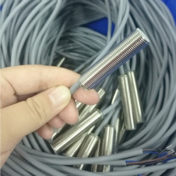 直流24V接近開關，防水接近開關，檢測鐵接近開關
