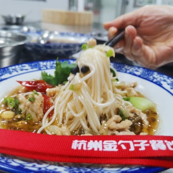 重慶小面培訓(xùn)到杭州金勺子餐飲培訓(xùn)學(xué)校