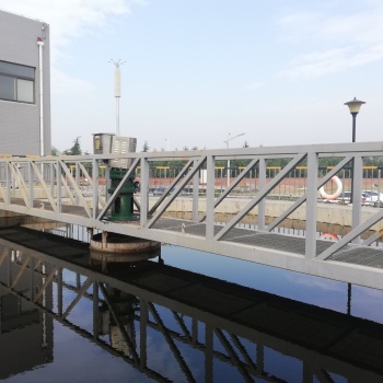 中心傳動、中心傳動污泥濃縮機、大型中心傳動污泥設備、生產(chǎn)企業(yè)