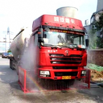 宜賓工地大門口立體洗車設(shè)備 工地洗車機(jī) 洗輪機(jī)