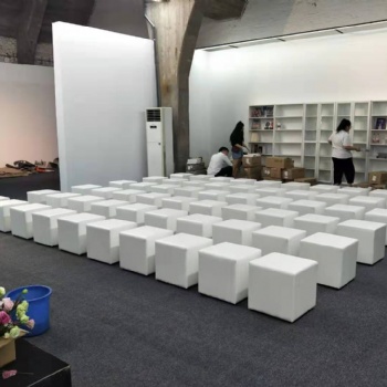 北京沙發(fā)凳租賃 單人沙發(fā)租賃 北京展覽桌椅租賃