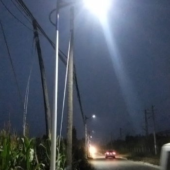 室外太陽(yáng)能光伏路燈 太陽(yáng)能光伏LED路燈 太陽(yáng)能鋰電光伏路燈