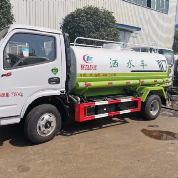 東風(fēng)福瑞卡五方灑水車