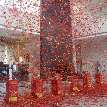 市場供不應求，吾研六色電子禮花廠家批發(fā)