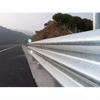 湖南襄陽波形護(hù)欄包工包料