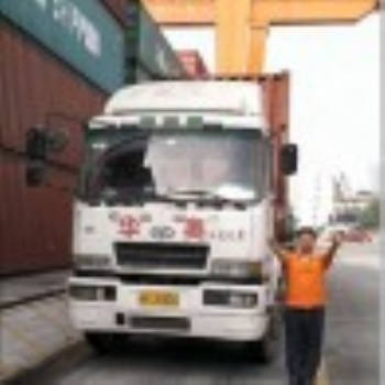 廣州報(bào)關(guān)拖車倉儲、拖車報(bào)關(guān)行