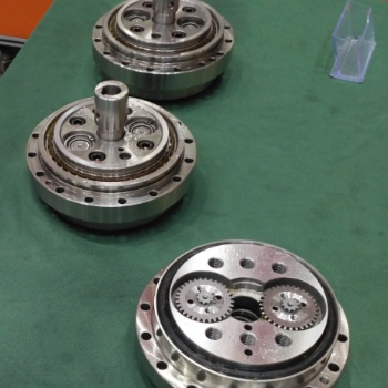 工業(yè)機(jī)器人RV減速機(jī)