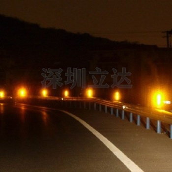 深圳立達 團霧誘導(dǎo)燈 團霧引導(dǎo)裝置 霧區(qū)誘導(dǎo)系統(tǒng)
