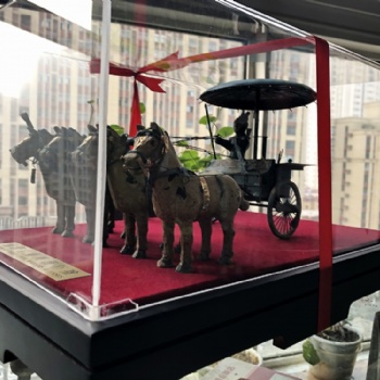 一號(hào)銅車馬工藝品，仿古銅馬報(bào)價(jià)，陜西特色旅游紀(jì)念品