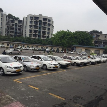 李家沱花溪附近學(xué)車駕校推薦
