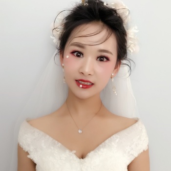 聊城哪里有好點兒的化妝講師培訓(xùn)學(xué)校,影樓造型培訓(xùn)