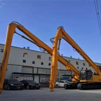 定制改裝挖掘機(jī)加長(zhǎng)臂不限型號(hào)