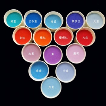 廠家定制染色彩砂兒童室外娛樂粉色沙灘砂沙子游樂場(chǎng)景區(qū)粉紅色沙