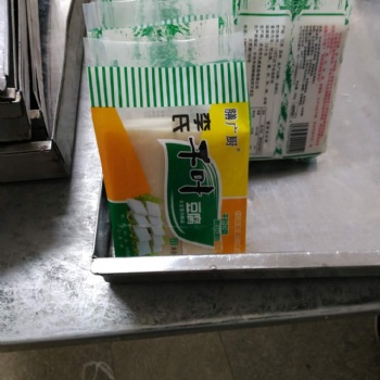 千頁豆腐是什么做的 千頁豆腐主要原料 千葉豆腐全套加工設(shè)備