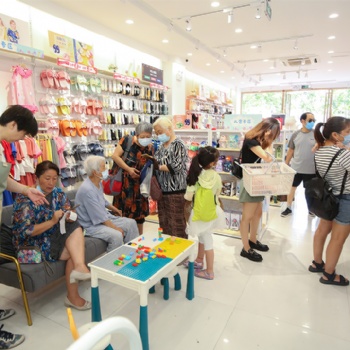 好蘭朵山水大廈聯營店火爆開業，單日業績突破1W+