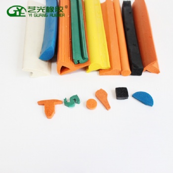 生產(chǎn)訂制半圓D型異型硅膠發(fā)泡密實密封膠條 U型發(fā)泡硅膠條