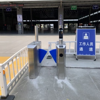 青島超市翼閘安裝黃島企業(yè)門禁考勤翼閘李滄冷藏庫門禁翼閘