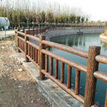 水泥仿樹護(hù)欄廠家景區(qū)河道公園仿古防護(hù)欄可定制水泥欄桿