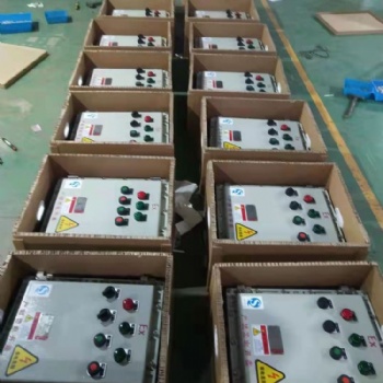 XD(M)B-T系列防爆動(dòng)力啟動(dòng)配電箱