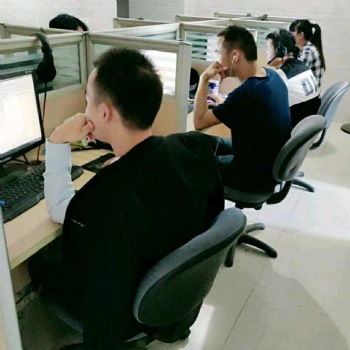 廈門榮昶培訓(xùn)學(xué)校一家專業(yè)從事數(shù)控編程、模具設(shè)計培訓(xùn)的機(jī)構(gòu)