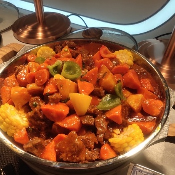 不受場(chǎng)地限制的美好食光就在國(guó)燴