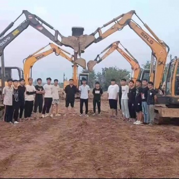 巨野縣挖掘機叉車培訓(xùn)
