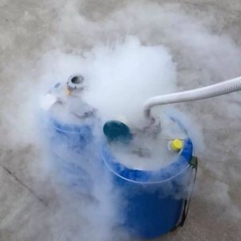 龍崗酒吧二氧化碳供應(yīng)，深圳食用液氮配送點
