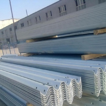 熱鍍鋅波形護(hù)欄公路防撞護(hù)欄公路護(hù)欄板道路護(hù)欄