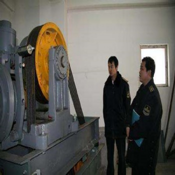 長興島地區(qū)，各種型號新舊電梯，二手載貨電梯回收