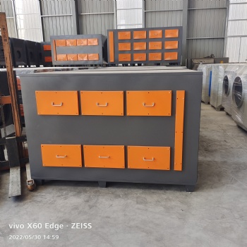 活性炭吸附箱 處理風(fēng)量5000 電機功率4kw 質(zhì)量穩(wěn)定